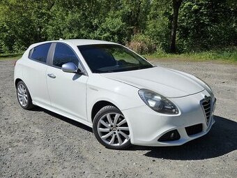Alfa Romeo Giulietta Distinctive 1.4 125kw DOHODA