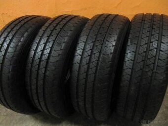 Pneu 195/60/16C Barum