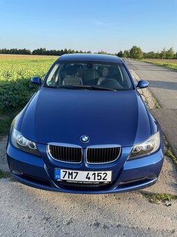BMW 318i E90