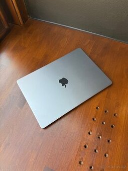 ZÁNOVNÍ APPLE MACBOOK AIR 15” M3/256GB/8GB/BATERIE 100%