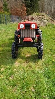 Malotraktor Kubota B6000E