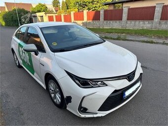 Prodam Toyota Corolla 1,8 HYBRID automat rv 2022
