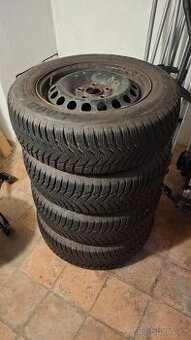 Plechové disky 4x 15" se zimními pneumatikami (Octavia 2)