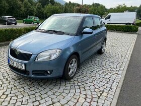 PRODÁM ŠKODA FABIA II 1,2 HTP - servisní knížka