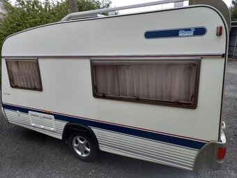 Karavan Wilk Sterm Mover,předstan