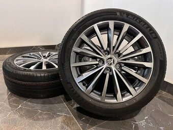 original alu letní škoda Karoq r18 Trinity