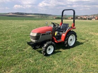 JAPONSKÝ MALOTRAKTOR YANMAR AF16 4X4