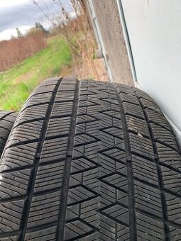 Zimní pneu Gripmax 255/45 R20