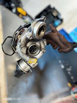 Turbodmychadlo VAG 2,0 TDi 125 KW 03L253016G.