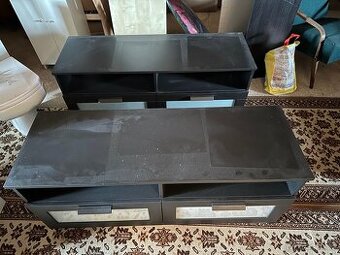 Daruji 2 stolky pod tv. IKEA. - 1