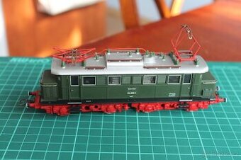 H0 PIKO BR 244 DR