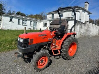 Kubota L3200 - 1