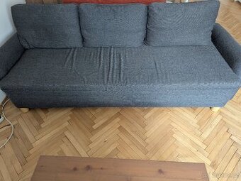 Šedá rozkládací sedačka - cca 2m na délku