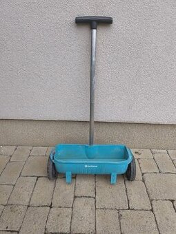 Sypací vozík GARDENA