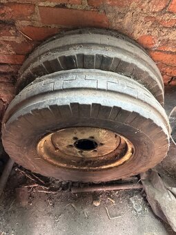 Přední kola Zetor 6911