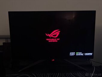 Herní displej ROG Swift PG32UCDM s OLED, 4K a 240 Hz - 1
