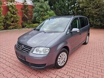 VW Touran 1.9TDI 77kW 7.Míst,Serviska,Klima,Tažné.