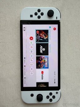 Nintendo Switch OLED – téměř nový