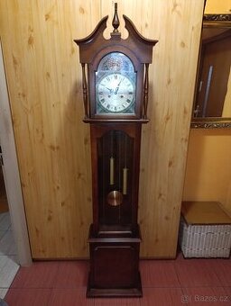 Stojací kyvadlové hodiny - 1