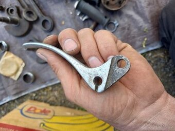 Páčka ČZ předválečná - hliník