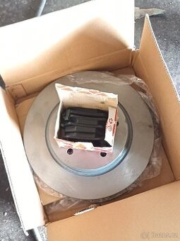 Zadní brzdy Dodge Grand Carvan/Journey/Chrysler Voyager