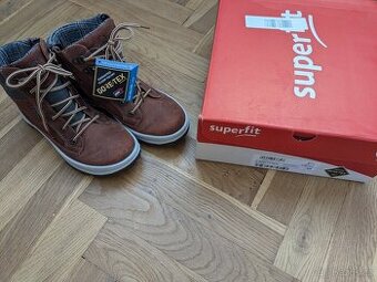 nepromokavé zimní boty superfit- vel. 35- nové