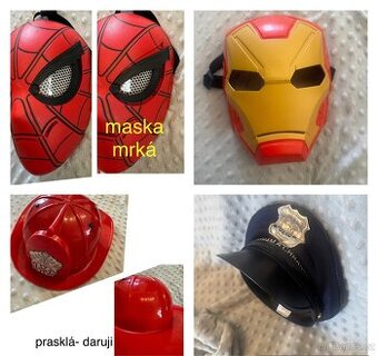 kostýmy- masky/čepice,