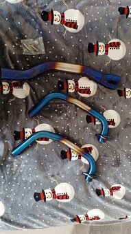 Nerezový výfuk na mt-03 plus fake koncovka akrapovič