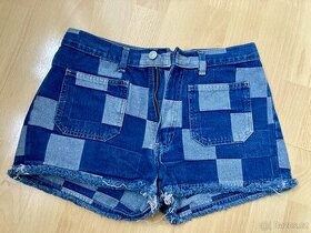 Kostkované džínové šortky zn. Clockhouse vel. 38