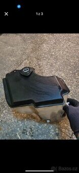 Nádobka ostřikovačů BMW