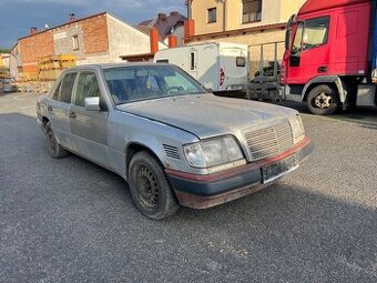 Mercedes Benz w124 e250d