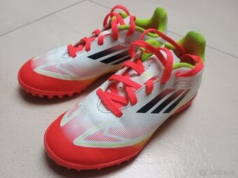 Dětské turfy Adidas F50 CLUB TF JR vel. 31