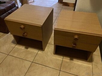 2x skříňka se zásuvkami