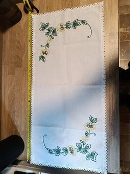 Prodej různých ubrusů