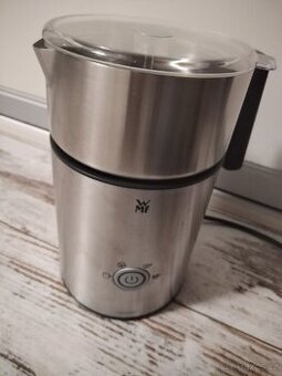 Napěňovač mléka WMF Lono