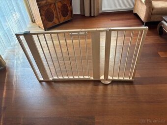 Dřevěná zábrana Geuther (136x78cm)