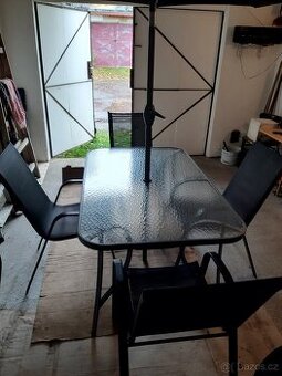 Zahradní stůl a židle