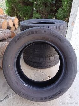 Bridgestone TURANZA 6, 215/60 R17.