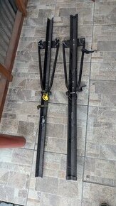 Dva držáky na jízdní kola