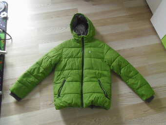 Zimní bunda Reserved vel. 152