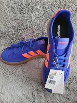 Nove adidas botasky vel.41-1/3