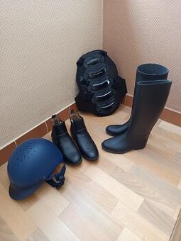 Prodám jezdecký set, helma, perka, holínky, páteřák