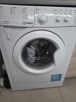 Pračka Indesit