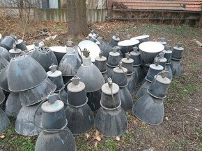 Retro tovární lampa industrialní