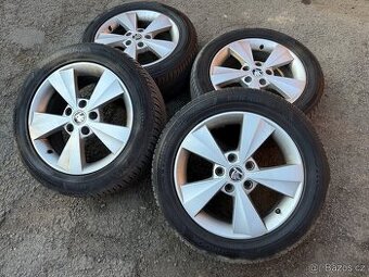 Originalní ALU kola Škoda 5x112 r16 celoroční pneu 7,5mm