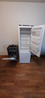 Lednice s mrazničkou + myčku , vestavné.