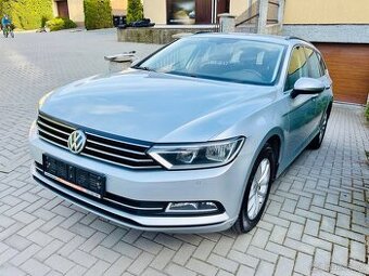 VW PASSAT combi 1,6TDi 88kW NAVI,ACC,TAŽNÉ,KAMERA,SERVIS