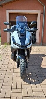Honda ADV 350