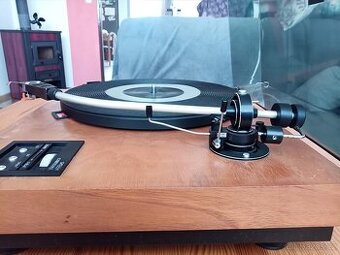 Gramofon Tesla NC 450 Hi-Fi elektronik
