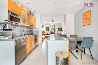 Prodej rodinného domu, 262 m², Velemín - 1